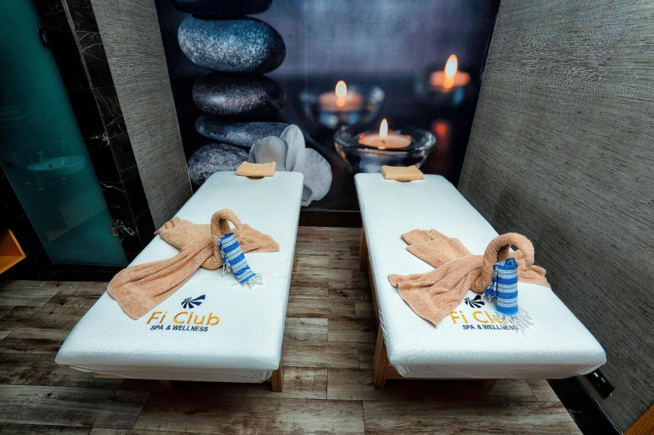 The Green Park Gaziantep Exterior foto Massage beds at a spa